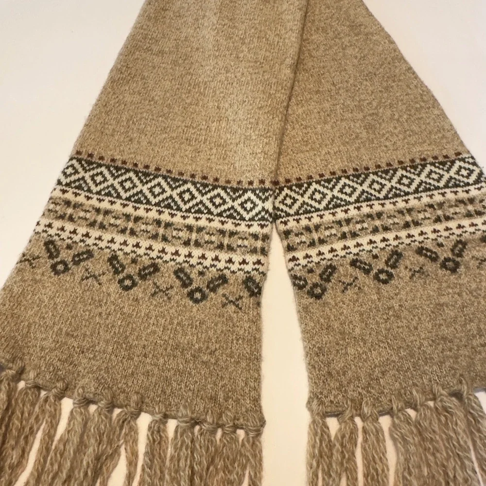 Vintage Ragg Wool Fair Isle Scarf Oatmeal Tan Heavy Knit Fringe RN 55499 OSFA